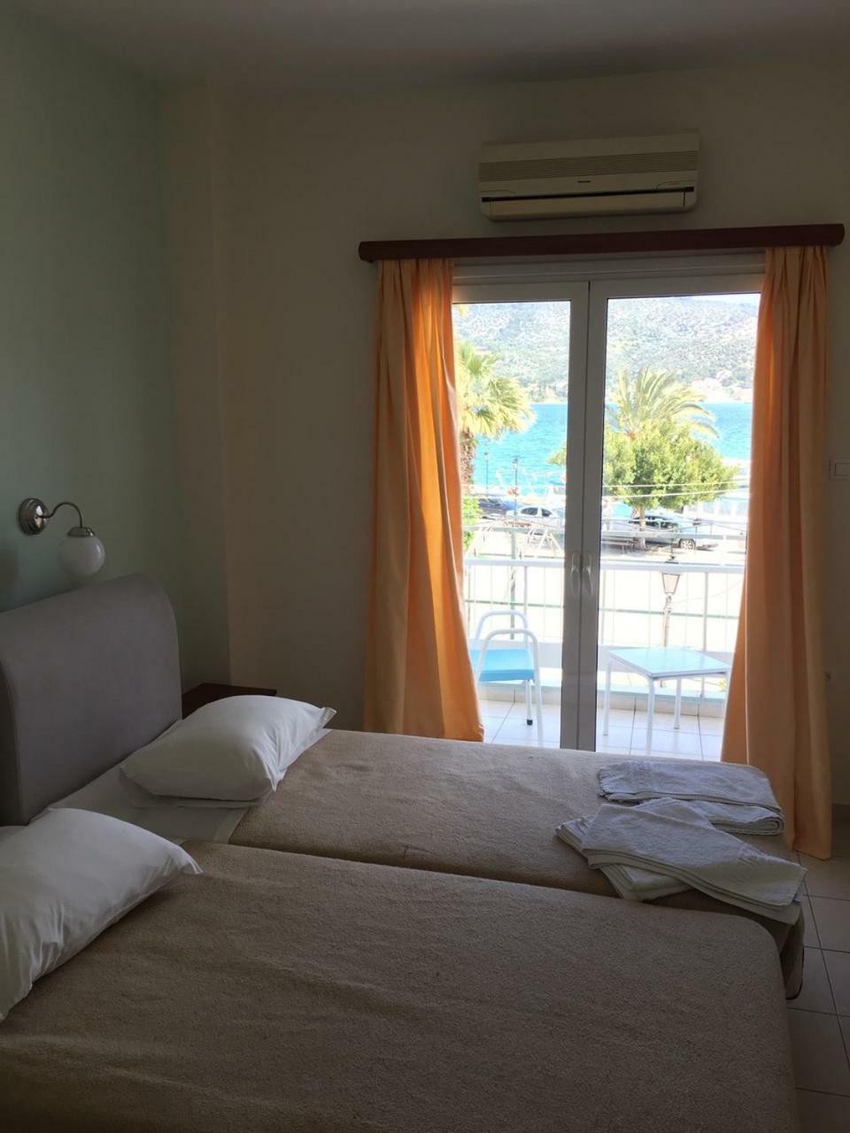 Hotel Papasotiriou Galatas  Exterior photo