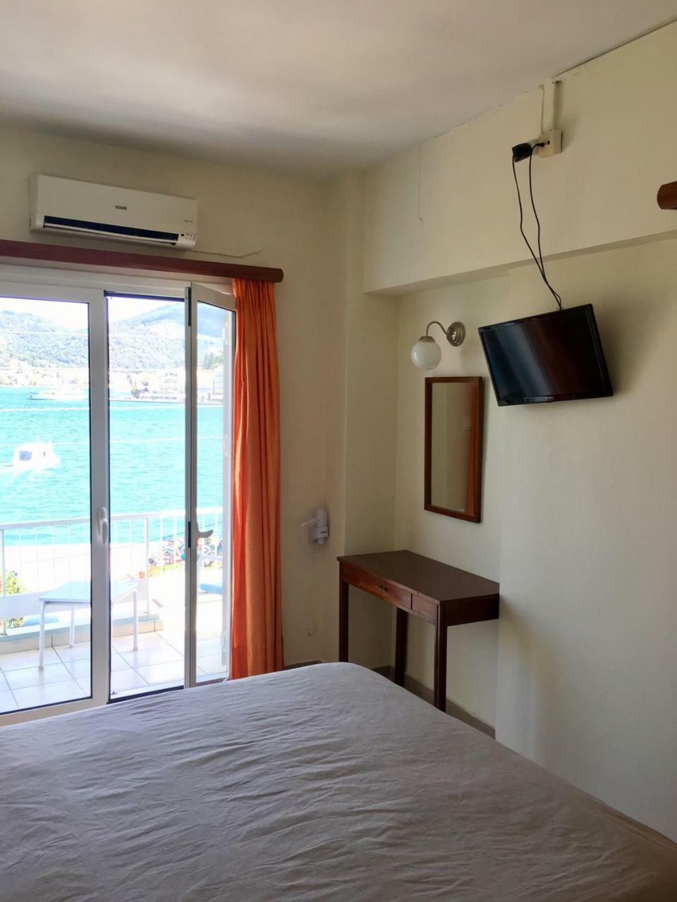 Hotel Papasotiriou Galatas  Exterior photo